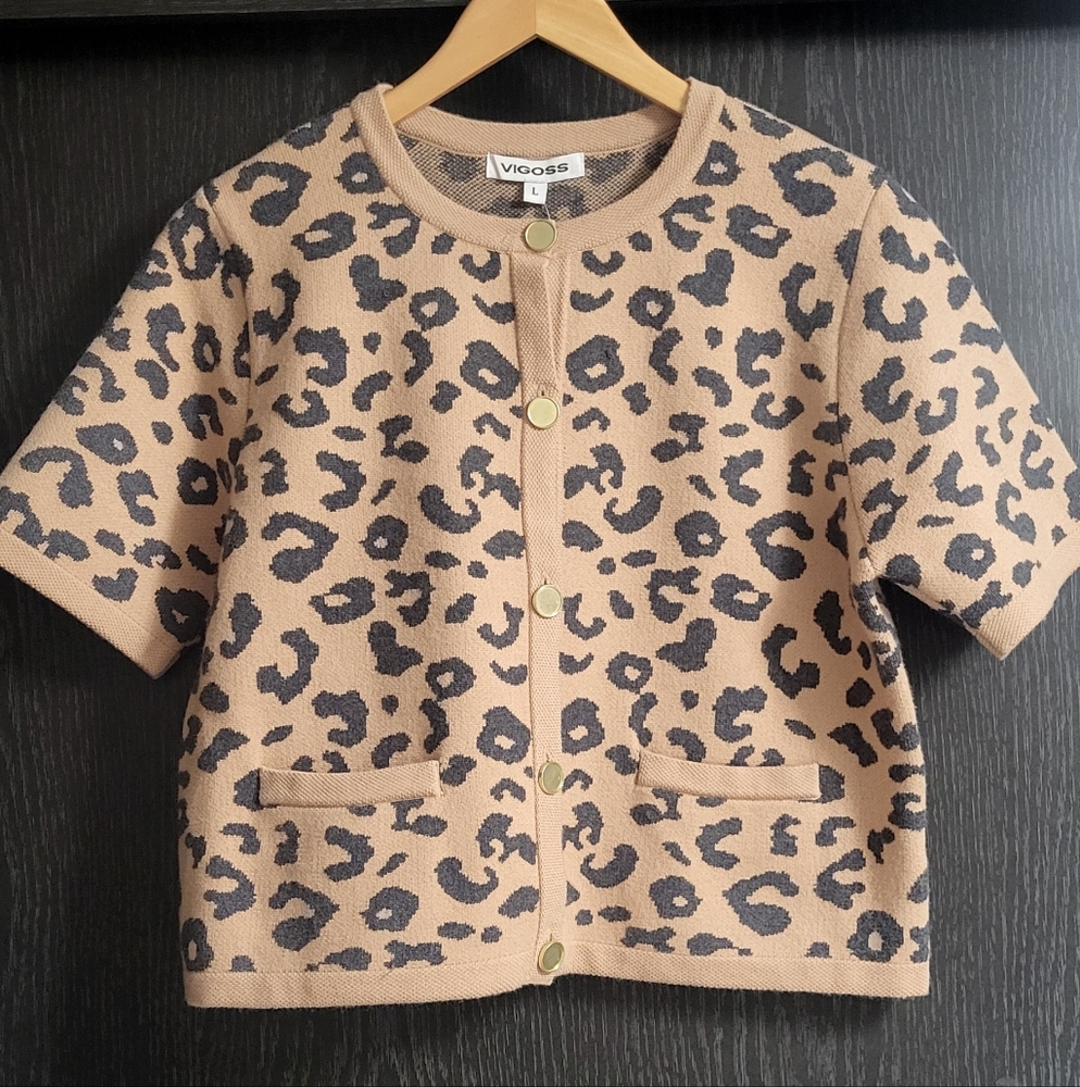 Vigoss Tan and Black Leopard Knit Top
